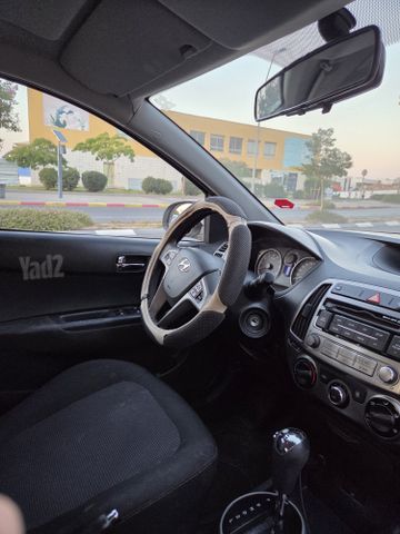 מודעת רכב יונדאי i20