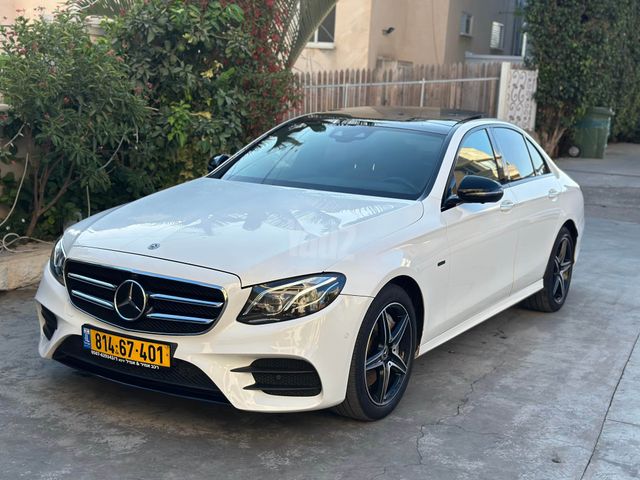 מודעת רכב מרצדס-בנץ E-class
