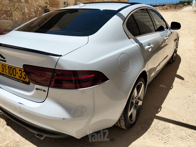 מודעת רכב יגואר XE