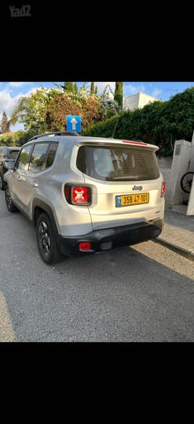 מודעת רכב ג'יפ רנגייד