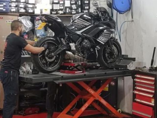 מודעת רכב קאוואסאקי נינג'ה 650