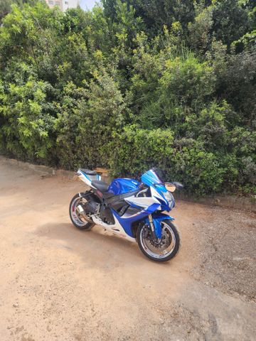 מודעת רכב סוזוקי GSR750