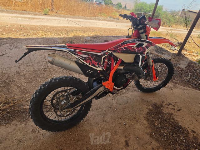 מודעת רכב בטא RR250