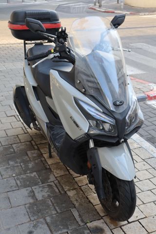 מודעת רכב קימקו איקס-טאון 250I