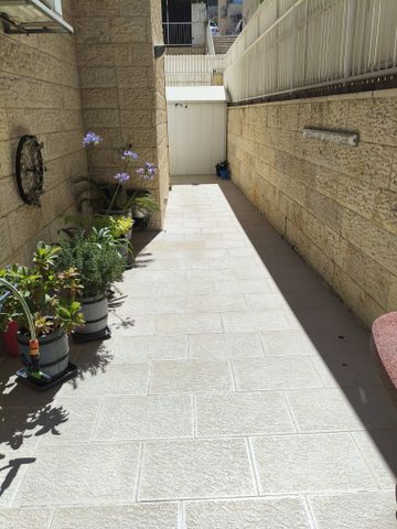 דירת גן למכירה בירושלים — 5