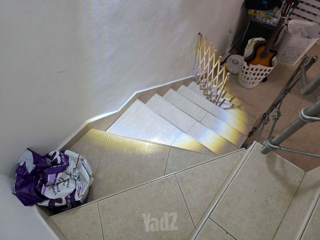 מורן החורש 43