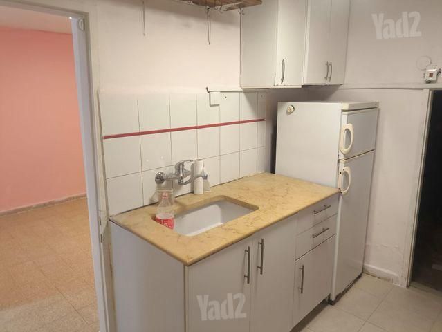 תמונה 6 של דירת 1.5 חדרים להשכרה בירושלים