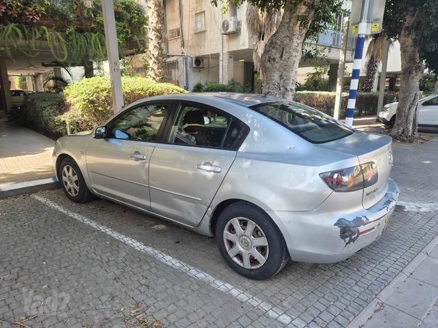 מודעת רכב מאזדה 3