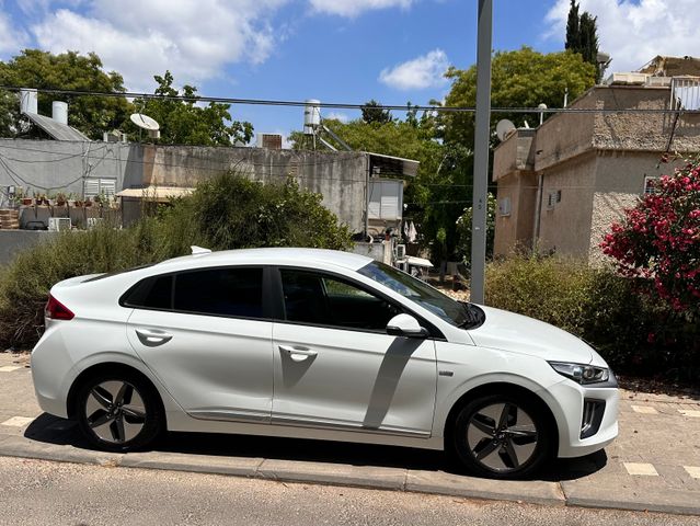 מודעת רכב יונדאי איוניק