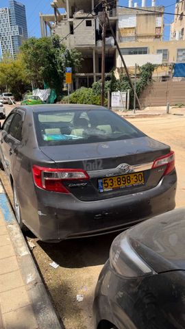 מודעת רכב טויוטה קאמרי