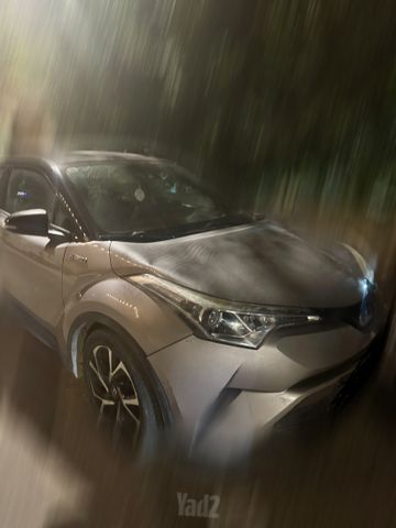 מודעת רכב טויוטה C-HR
