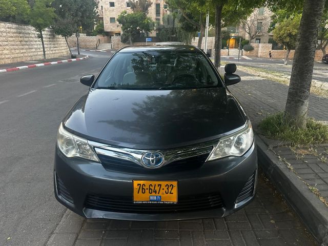 מודעת רכב טויוטה קאמרי