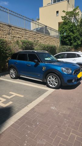 מודעת רכב מיני קאנטרימן