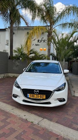 מודעת רכב מאזדה 3
