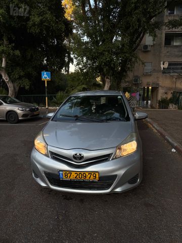 מודעת רכב טויוטה יאריס