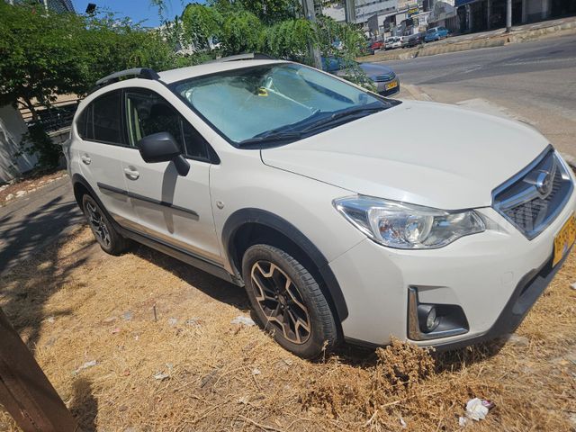 מודעת רכב סובארו XV