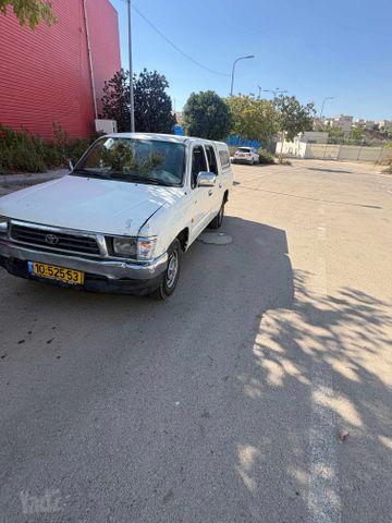 מודעת רכב טויוטה היילקס