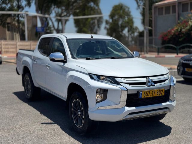 מודעת רכב מיצובישי טרייטון / L200