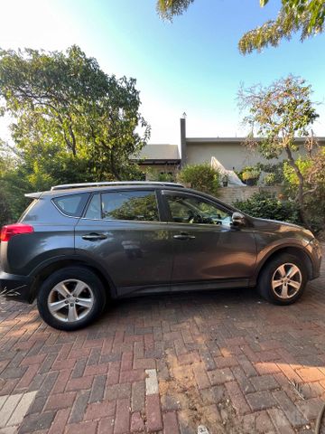 מודעת רכב טויוטה RAV4