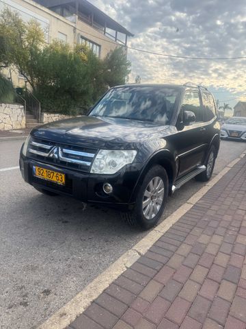 מודעת רכב מיצובישי פג'רו