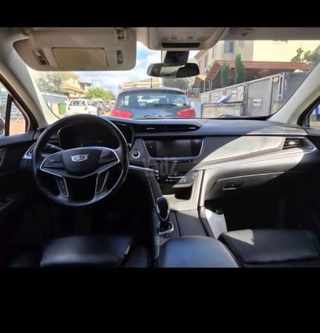 מודעת רכב קאדילק XT5