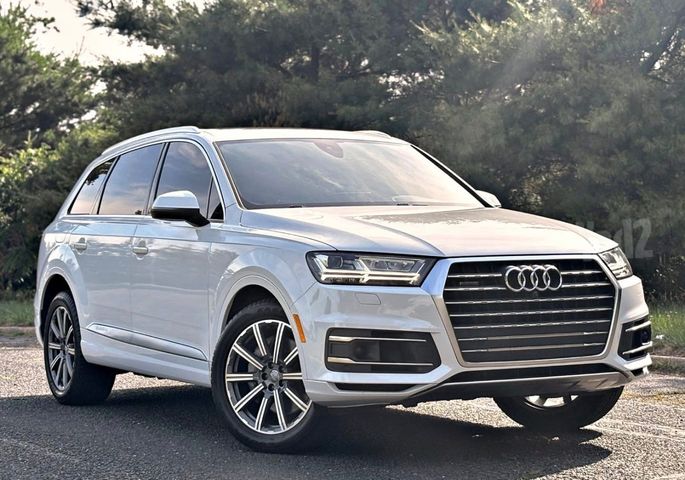 מודעת רכב אאודי Q7
