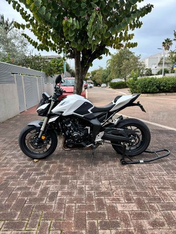 מודעת רכב הונדה HORNET1000