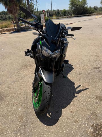 מודעת רכב קאוואסאקי Z900