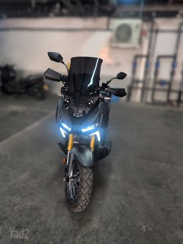 מודעת רכב סאן יאנג ADX400