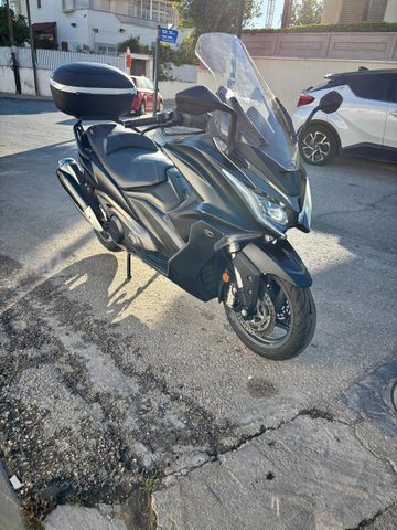 מודעת רכב קימקו AK 550