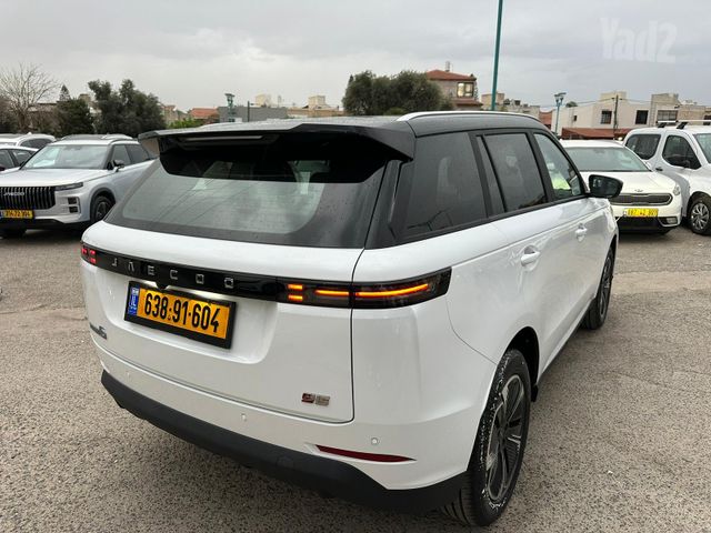מודעת רכב ג'אקו J5