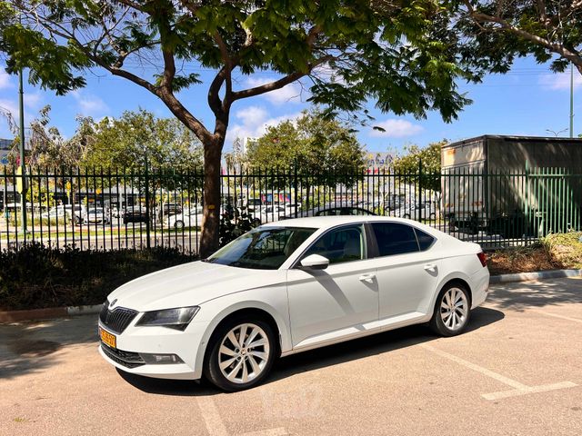 מודעת רכב סקודה סופרב