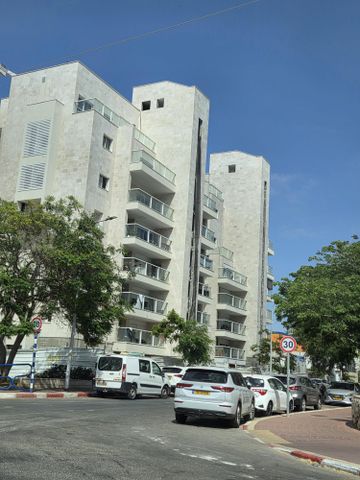 קרן היסוד 1