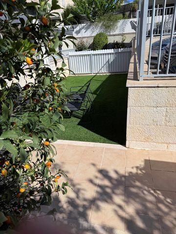 דו משפחתי למכירה בירושלים — 5