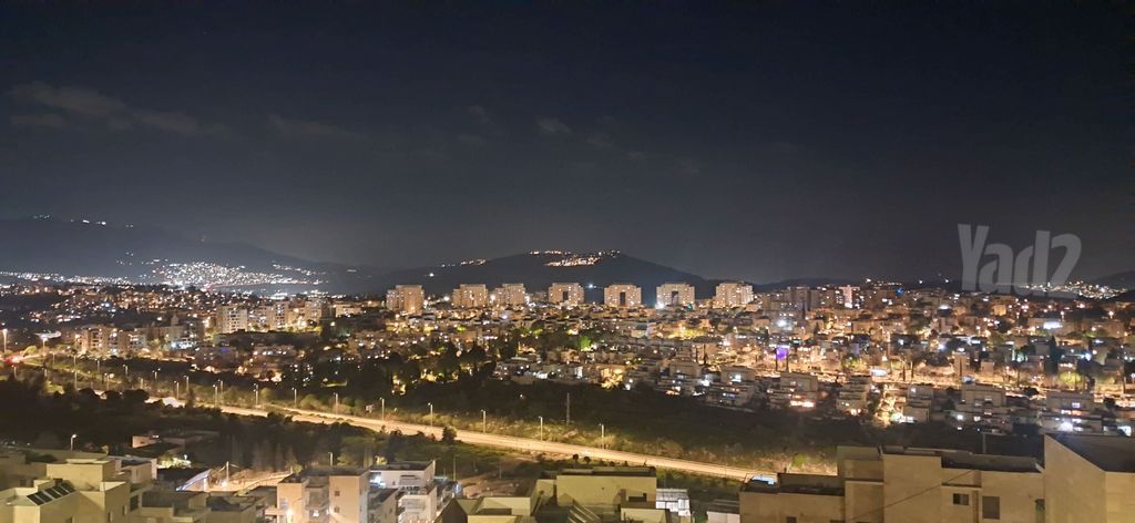 אביב 131