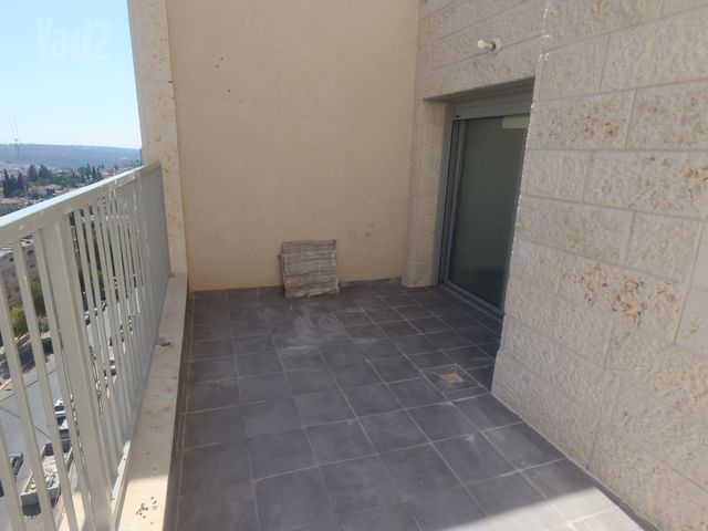 גג/ פנטהאוז להשכרה בבית שמש — 2