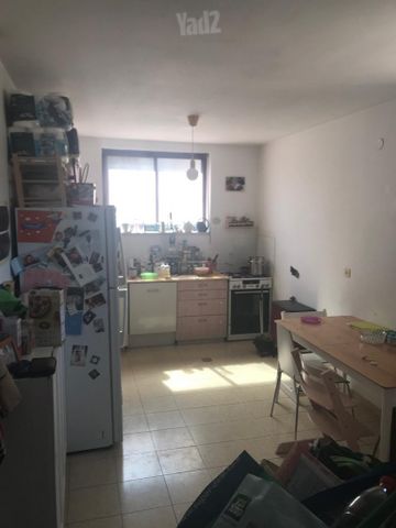 הצפירה 21