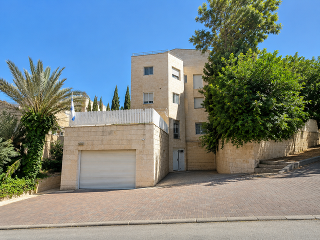גיחון 3