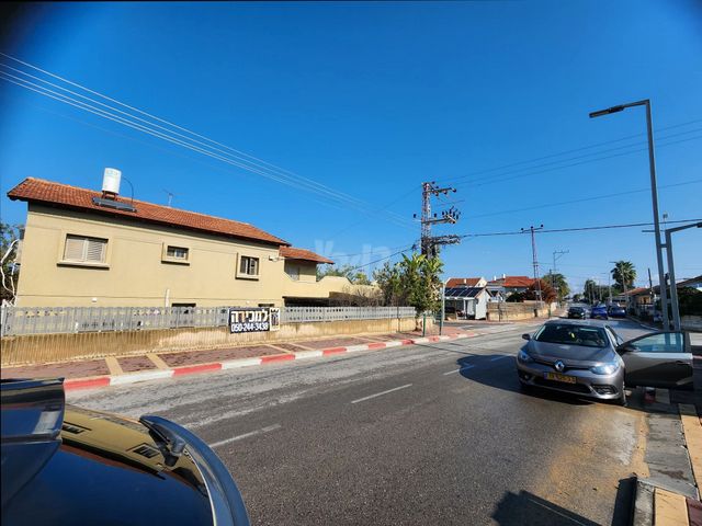 בר אילן 