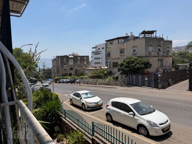 דירה, האצטדיון, טבריה