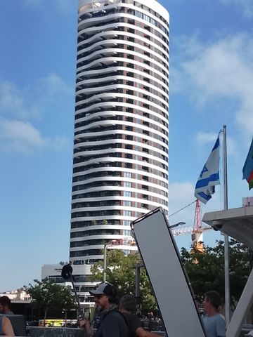 דירה למכירה בתל אביב יפו (תיווך) — 2