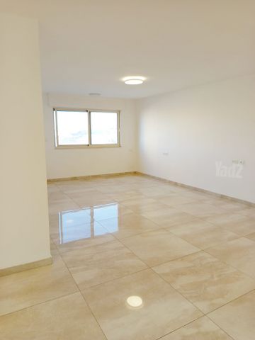 דירה להשכרה בירושלים (תיווך) — 2