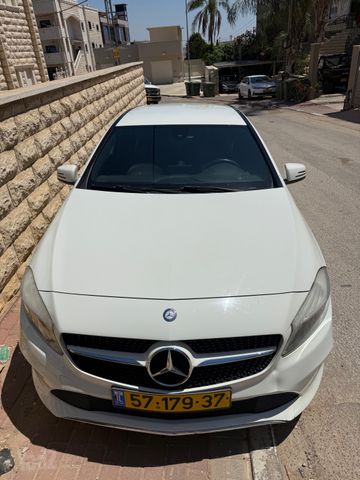 מודעת רכב מרצדס-בנץ A-class