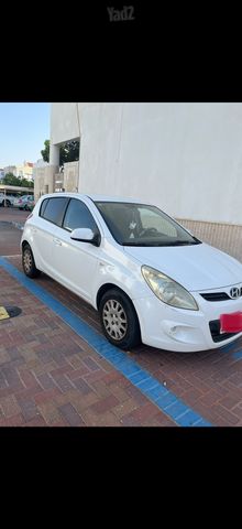 מודעת רכב יונדאי i20