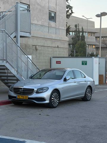 מודעת רכב מרצדס-בנץ E-class