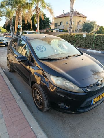מודעת רכב פורד פיאסטה