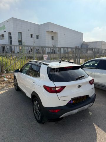 מודעת רכב קיה סטוניק