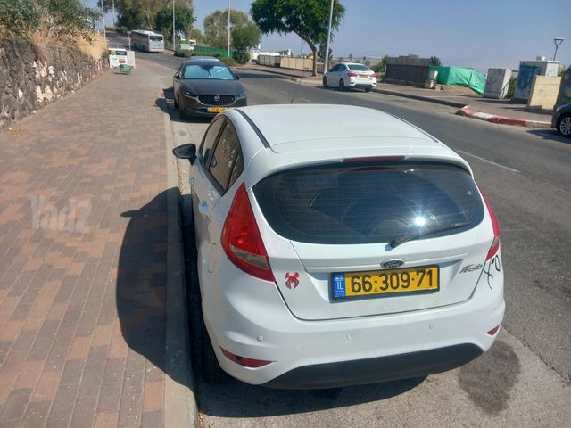 מודעת רכב פורד פיאסטה