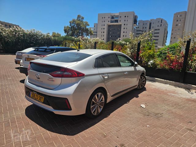מודעת רכב יונדאי איוניק