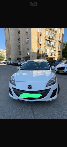 מודעת רכב מאזדה 3